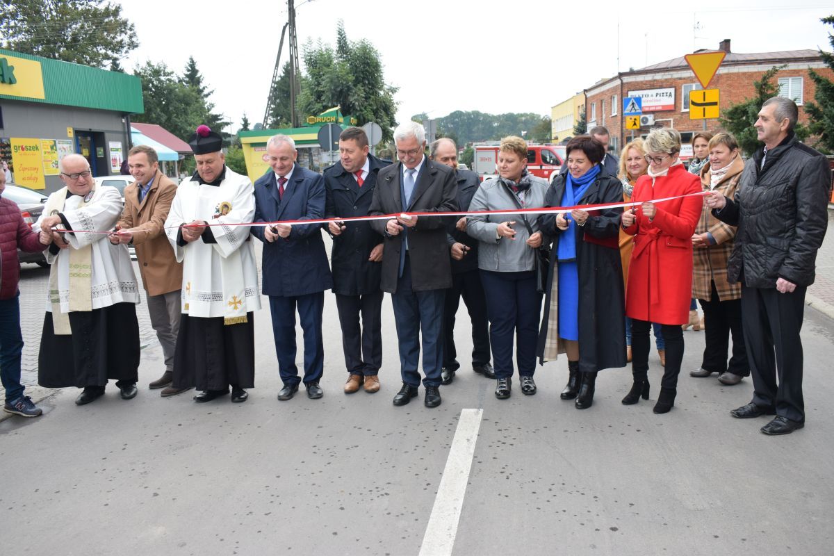 Nowe nawierzchnie asfaltowe w gminach: Grabowiec, Miączyn i Sitno